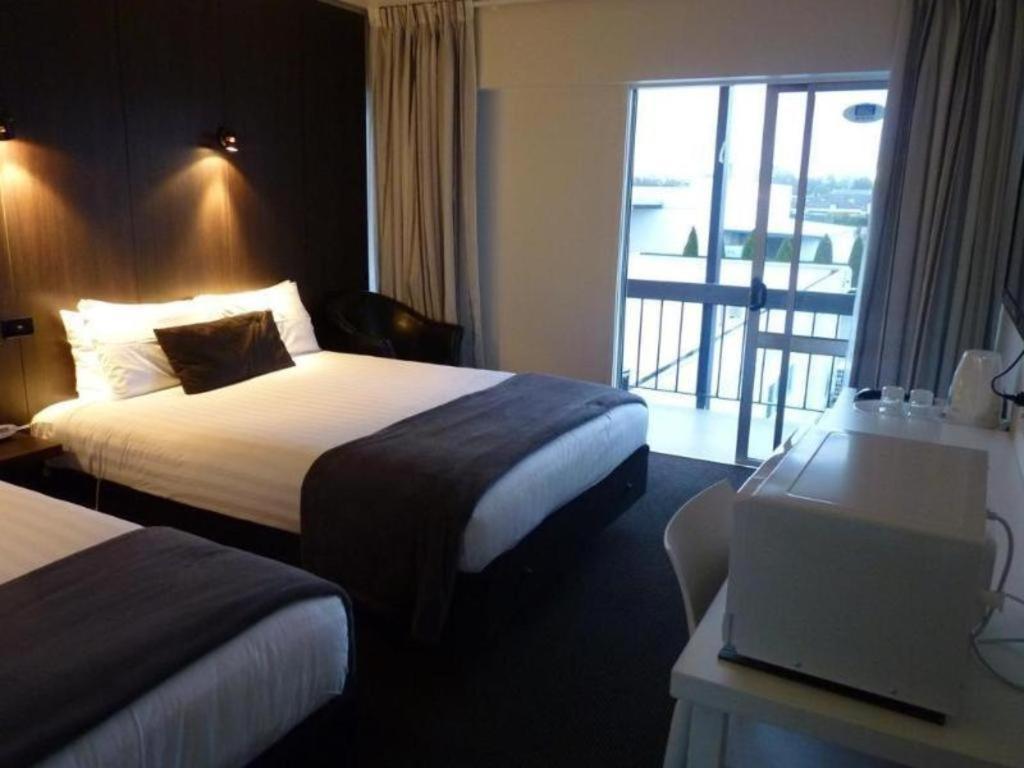 The Riccarton Hotel Christchurch Bagian luar foto
