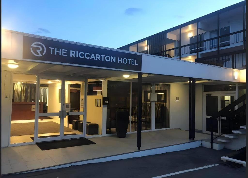 The Riccarton Hotel Christchurch Bagian luar foto