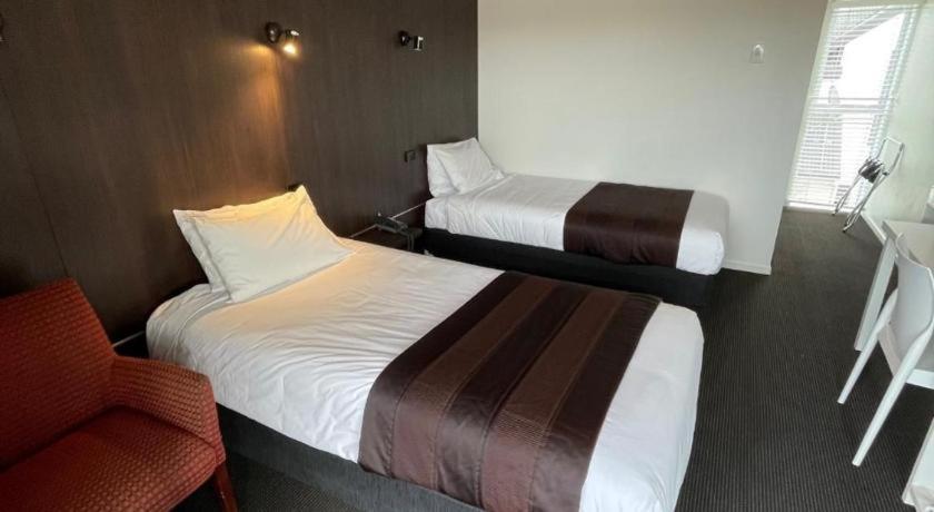 The Riccarton Hotel Christchurch Bagian luar foto