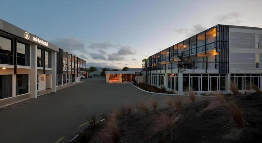 The Riccarton Hotel Christchurch Bagian luar foto